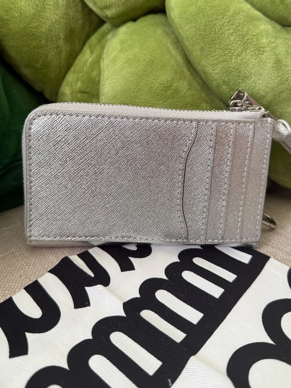 Marc Jacobs Snapshot Top Zip Multi Wallet Key Ring Silver